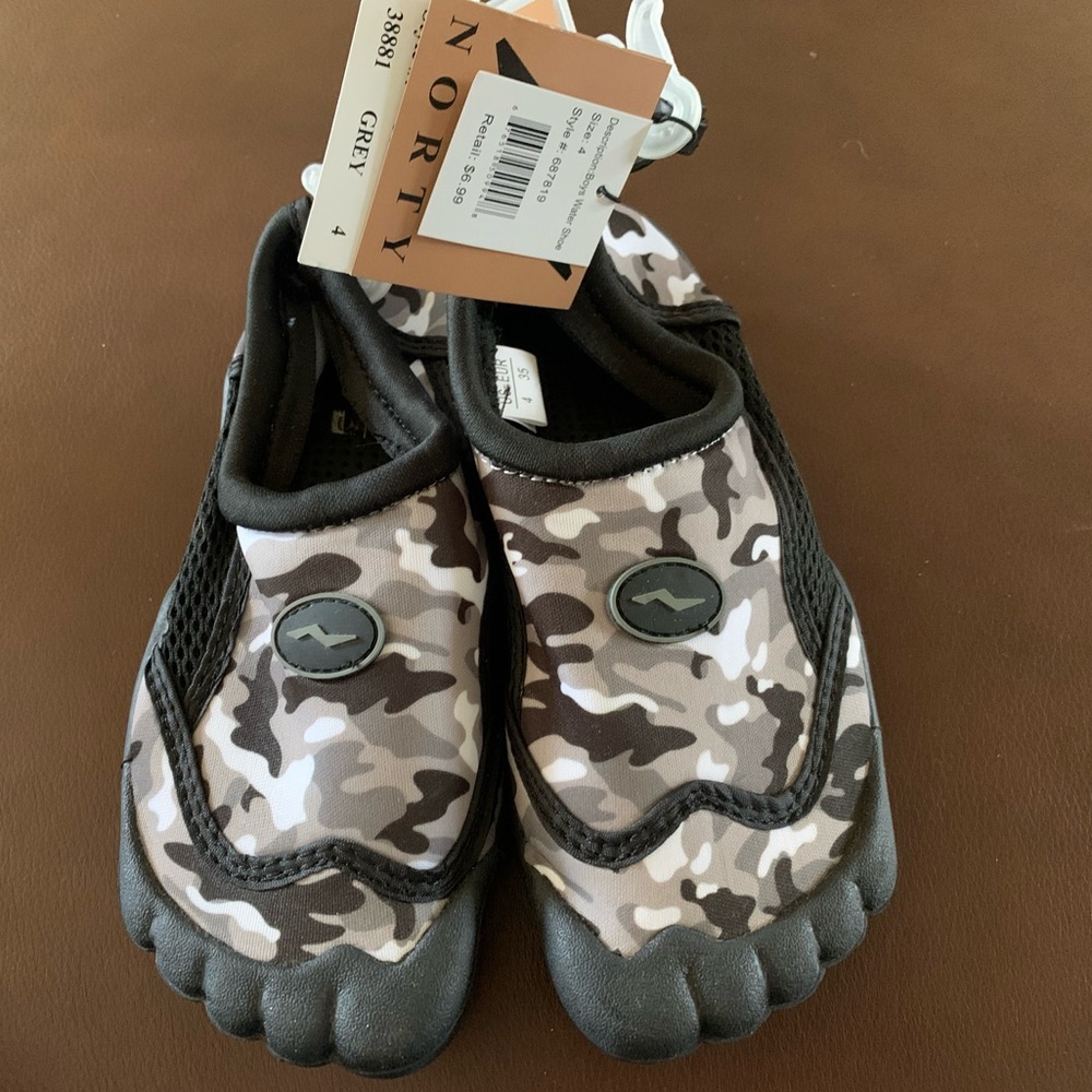 Boys Watershoes